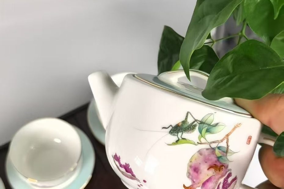 手绘小茶具 绅士虎陶瓷 礼品瓷 艺术瓷定制